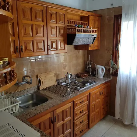 Fantastic House With Mountain And Ocean Views &wifi